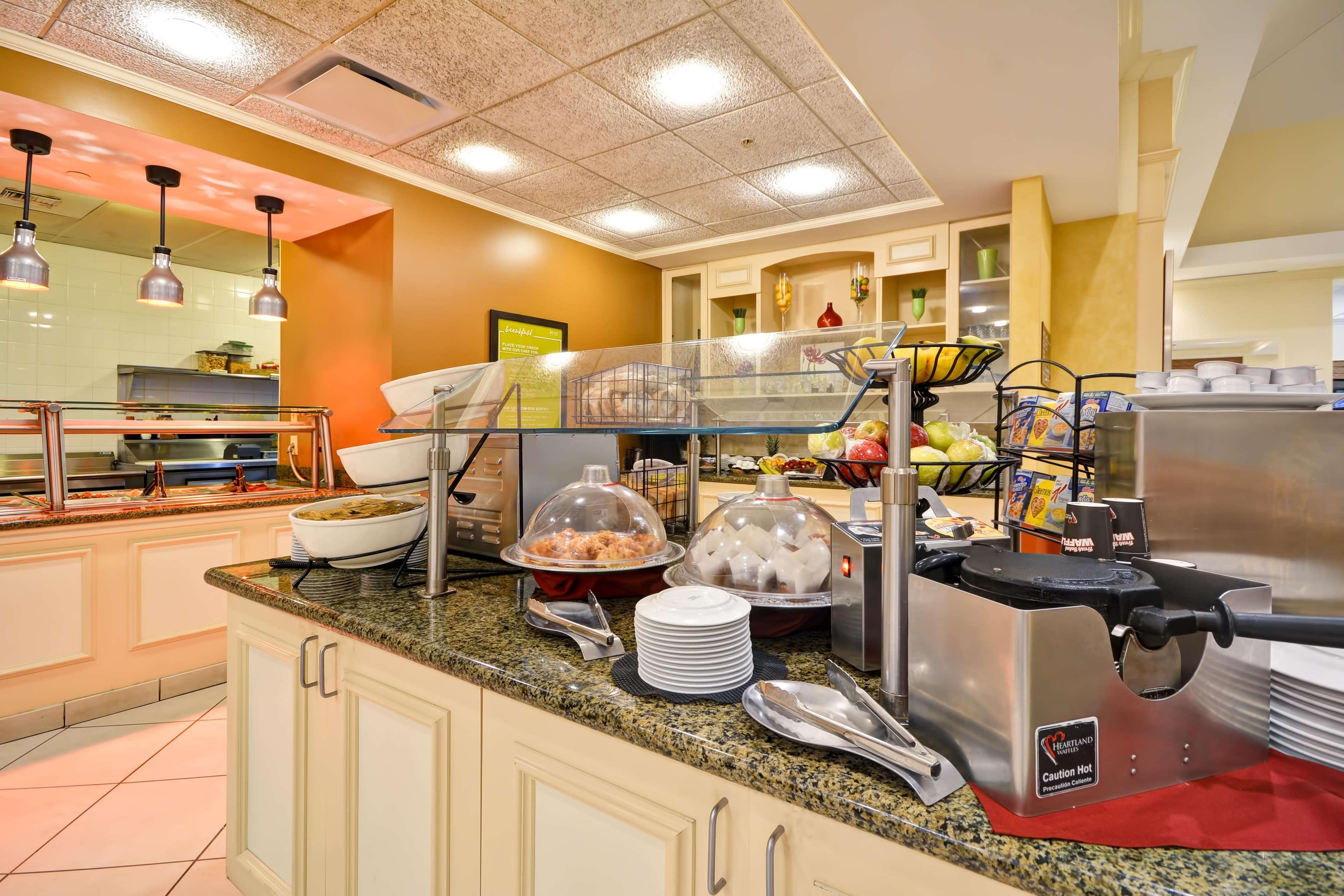 Hilton Garden Inn Tampa Riverview Brandon Ngoại thất bức ảnh